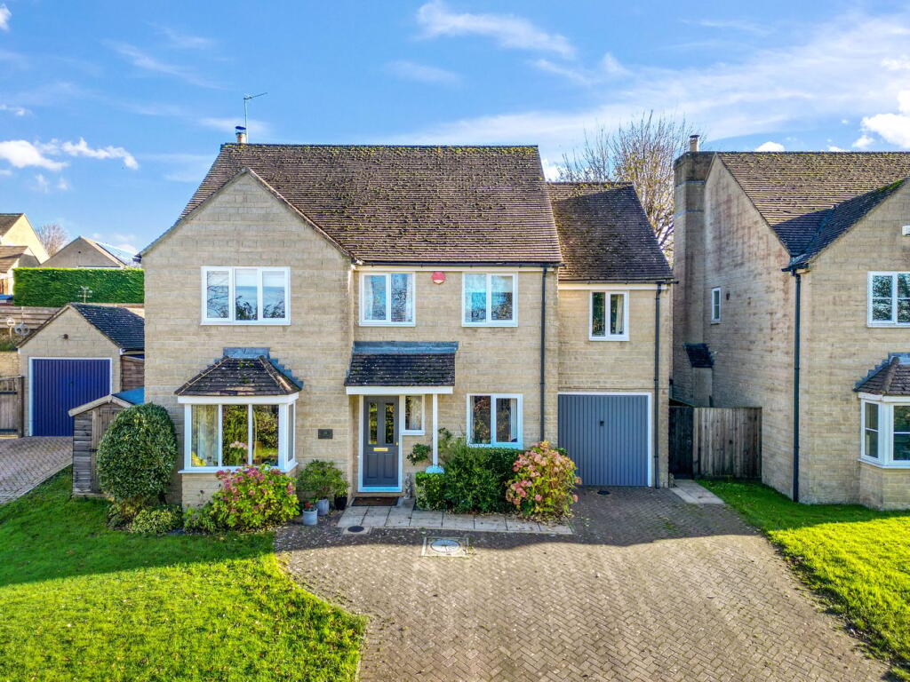 Main image of property: The Hawthorns, Bussage, Stroud, GL6