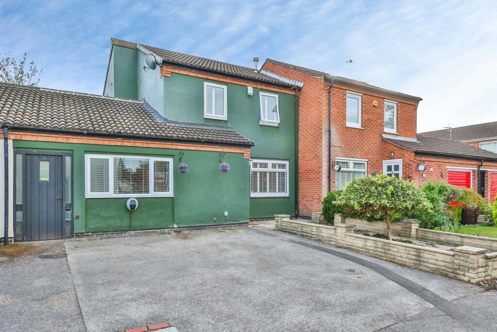 Main image of property: Garrett Grove, Nottingham, Nottinghamshire, NG11