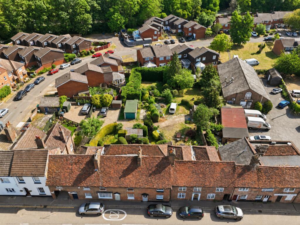 Main image of property: High Street, Markyate, St. Albans, Hertfordshire, AL3