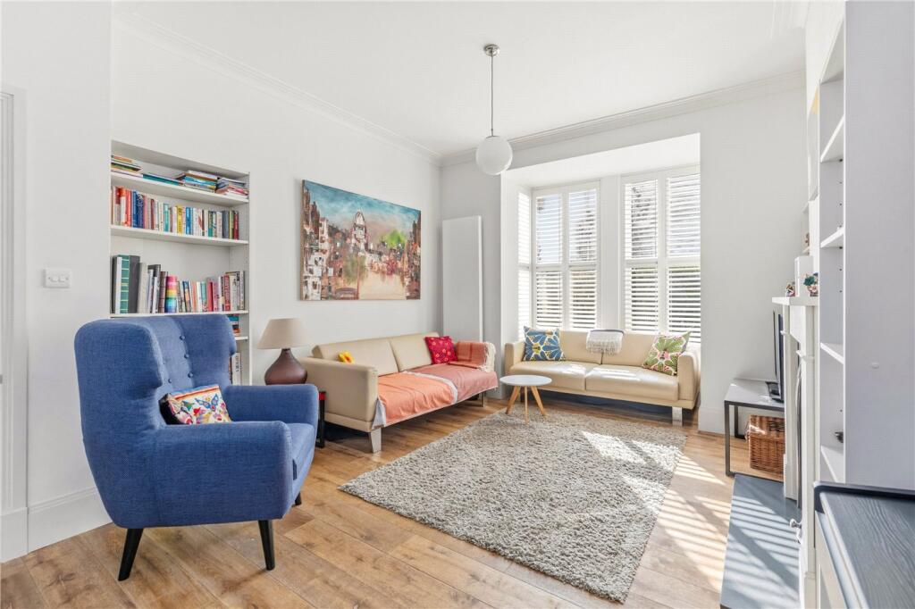 House in London - View 3