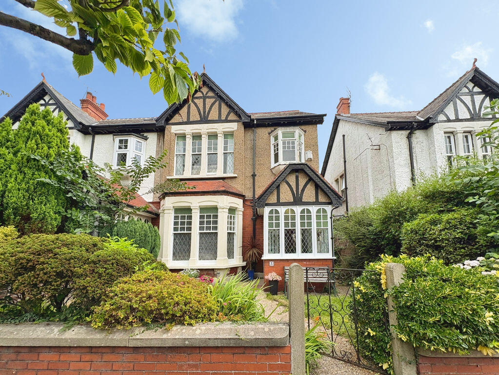 Main image of property: 3 Rosebery Avenue