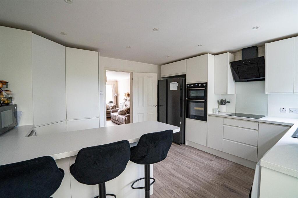 House in Tonbridge - View 4