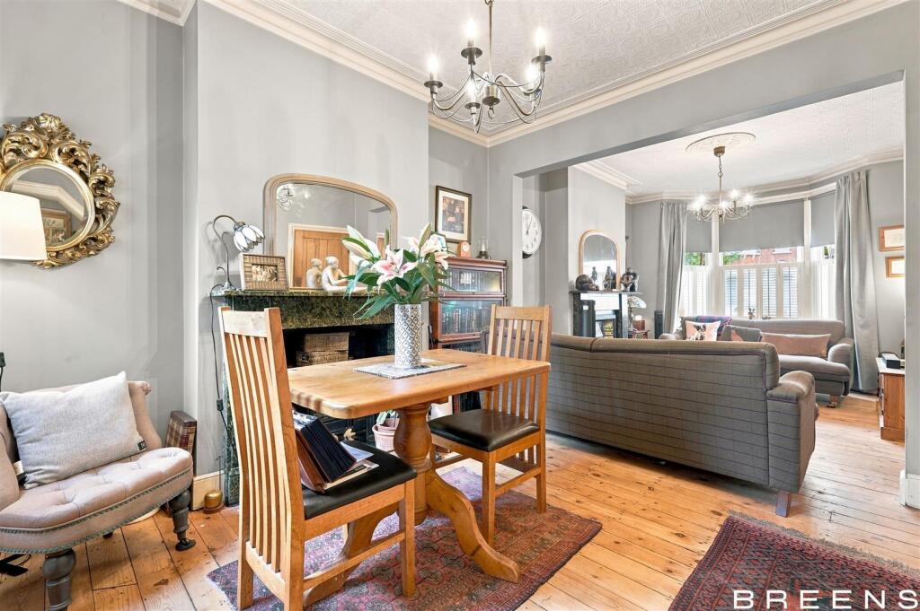 House in London - View 5