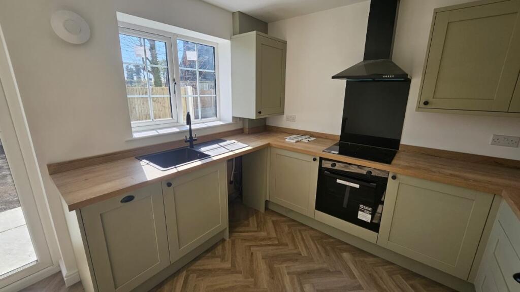 Station Cottages, Station Road South, Padgate, Warrington photo 4