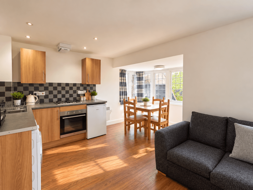 Apartment in Canterbury - View 3