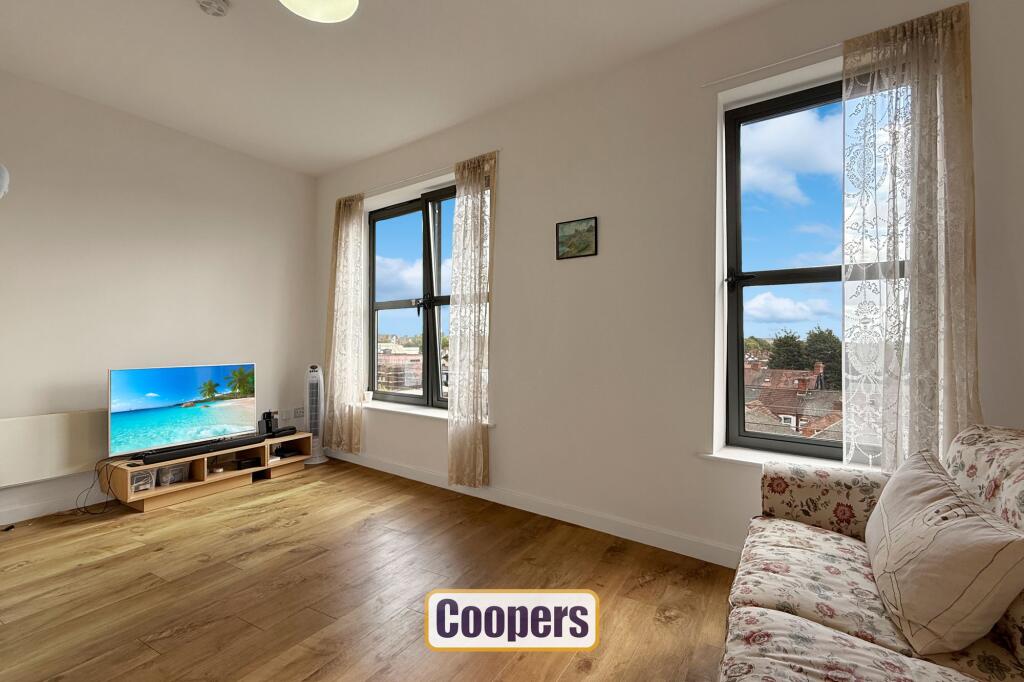 Apartment in Coventry, West Midlands - View 2