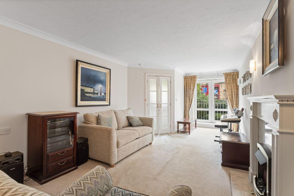 28/19 Roseburn Place, Roseburn, Edinburgh, EH12 5NX photo 4