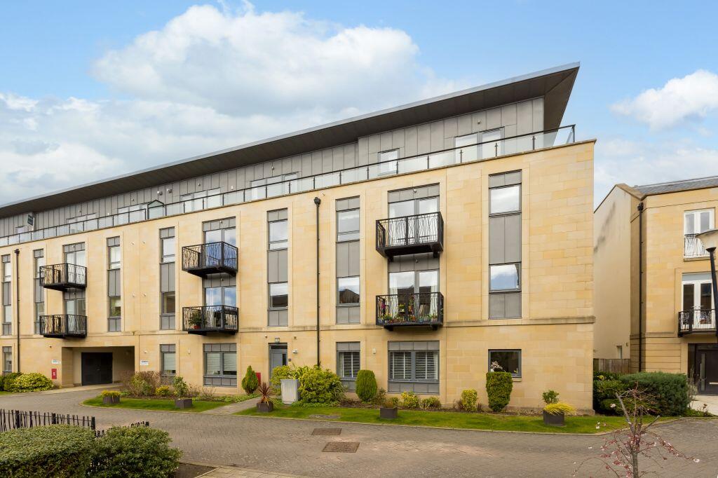 Main image of property: Flat 1, 62 Larkfield Gardens, Trinity, Edinburgh, EH5 3QB