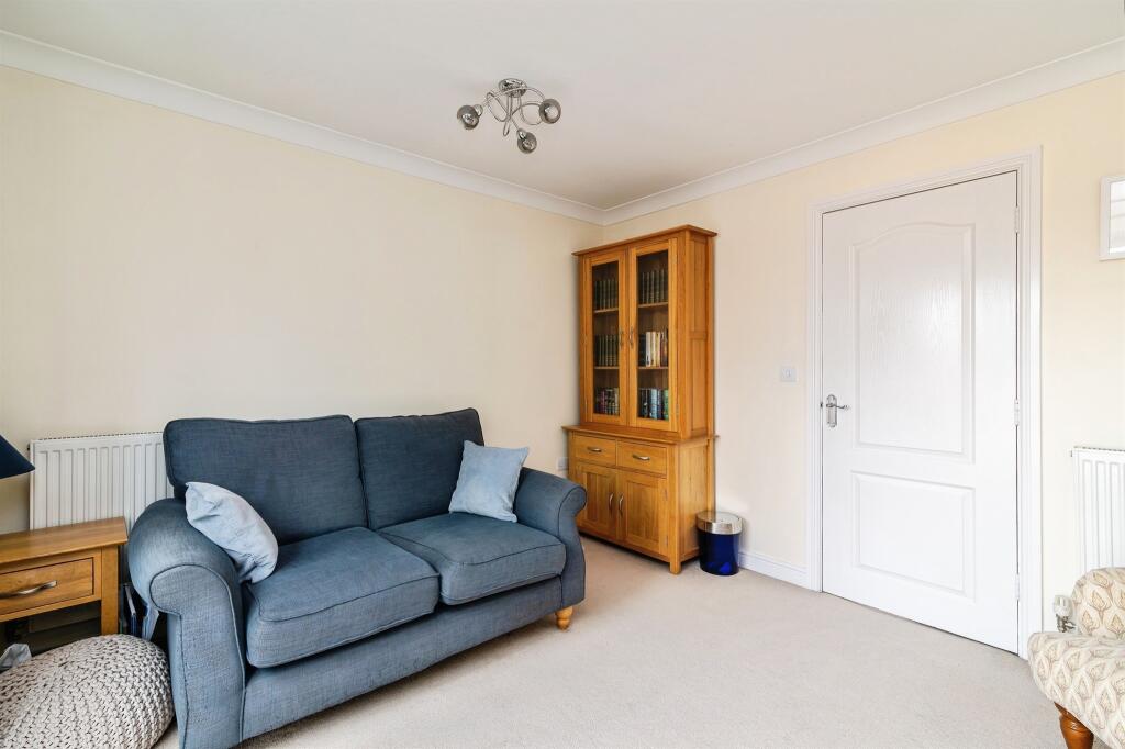 Kelham Drive, Nottingham - View 2