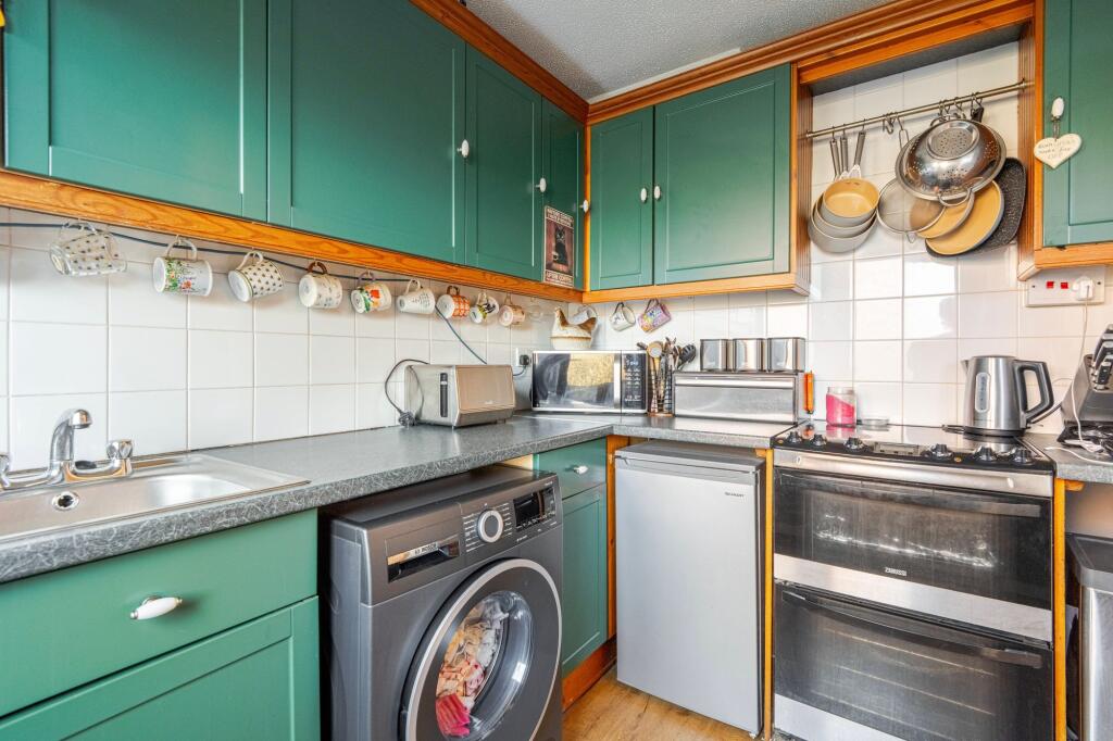 House in Great Yarmouth, Belton with Browston - More