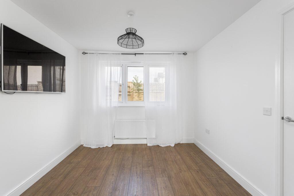 12 Berry Drive, Corstorphine, EH12 8FE image 4