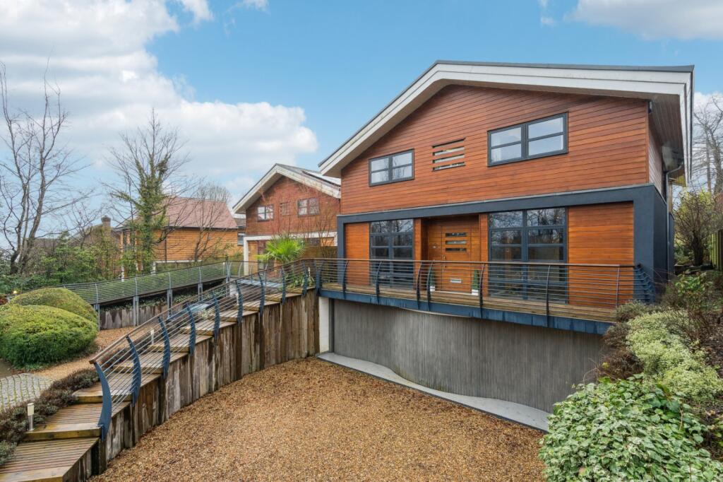 Main image of property: Hollow Way Lane, Amersham, Buckinghamshire, HP6