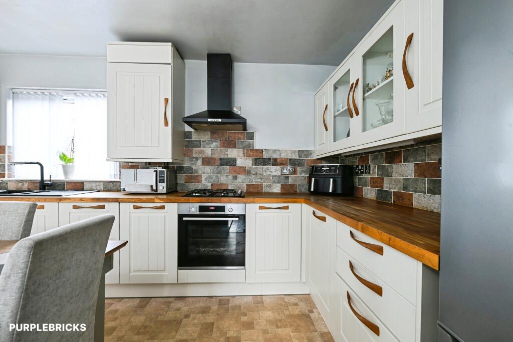 House in Nottingham - More