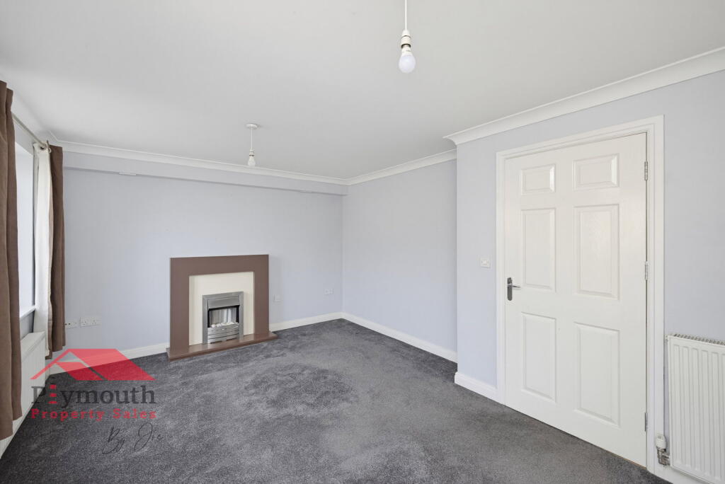 Frobisher Approach, Plymouth, PL5 3UZ - More