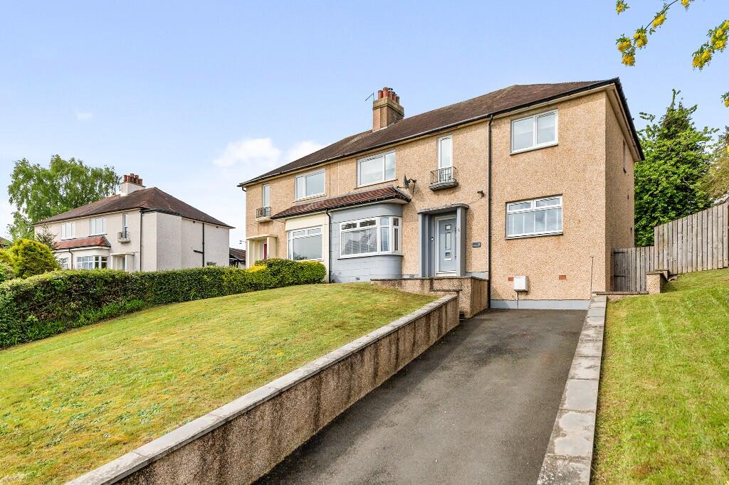 Main image of property: 6 Carronvale Road, Larbert, Stirlingshire, FK5 3LZ