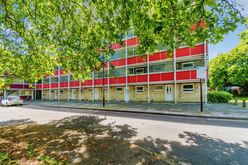 Main image of property: Golden Grove, Southampton