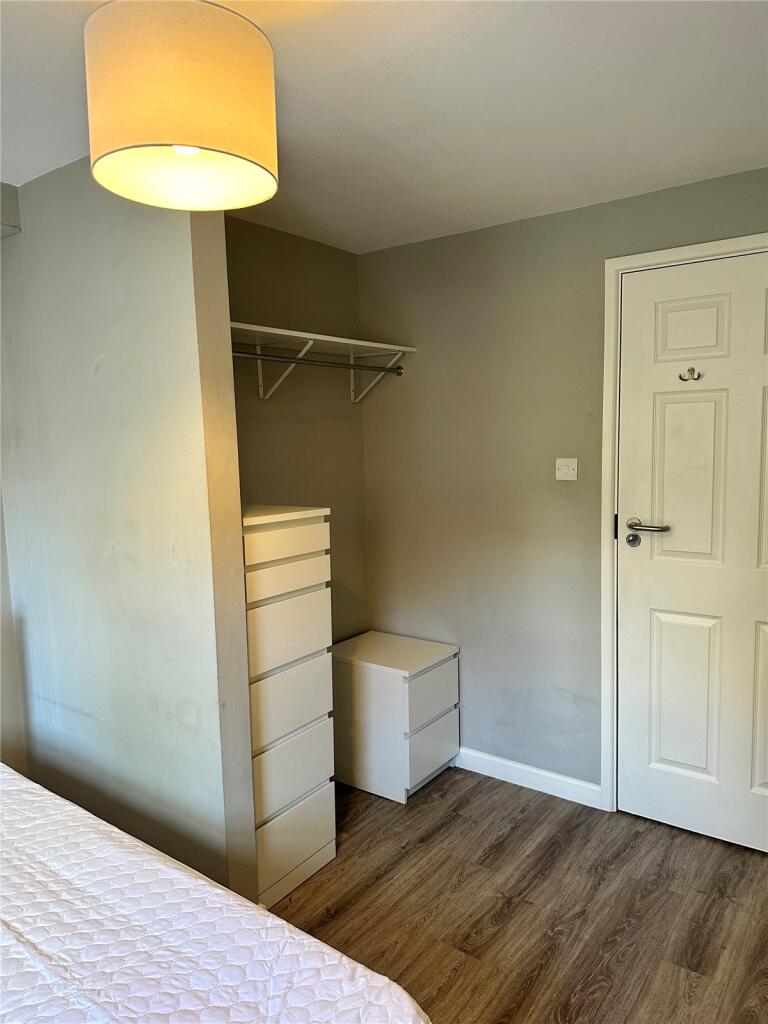 5 bedroom apartment for rent