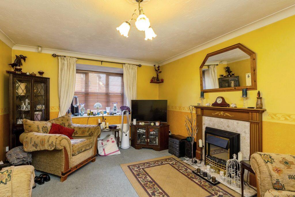 Darmead, Weston-super-Mare, BS24 7EH photo 2