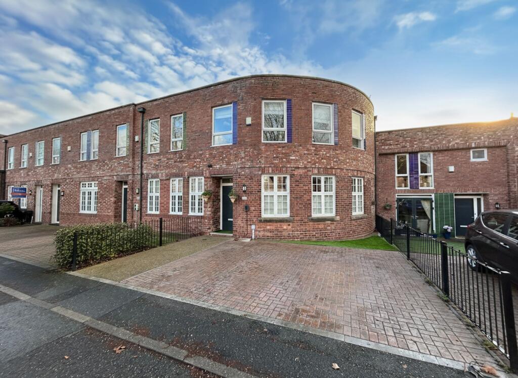 Main image of property: Ellenbrook Road, Worsley, M28