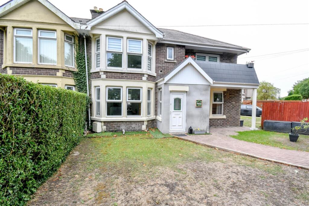 Main image of property: Port Road East, Barry
