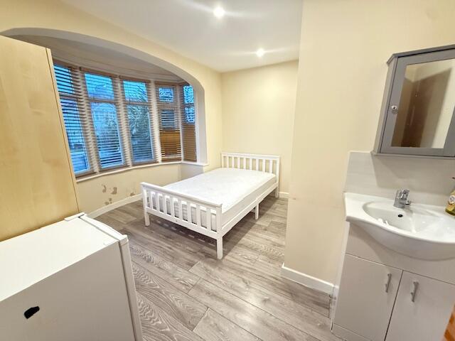 Main image of property: Rydal Crescent, Perivale, Middlesex, UB6