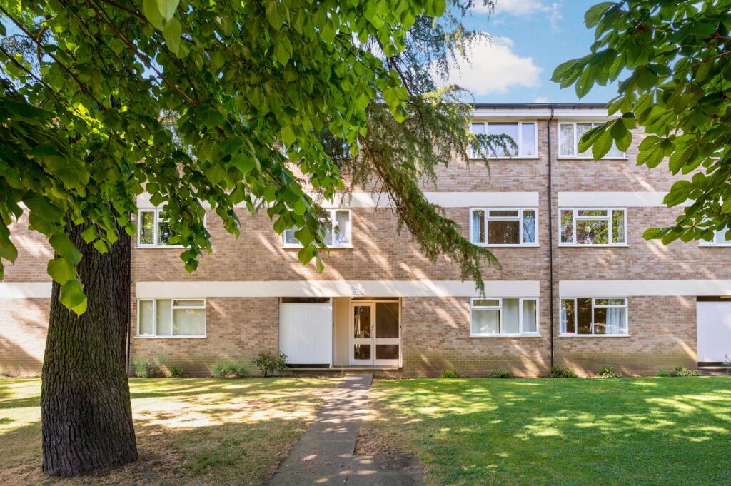 Main image of property: Victoria Road, Weybridge, KT13