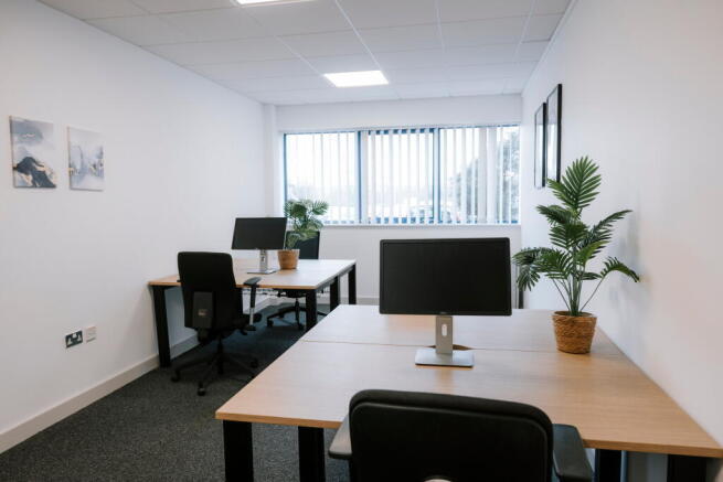 250 sqft office