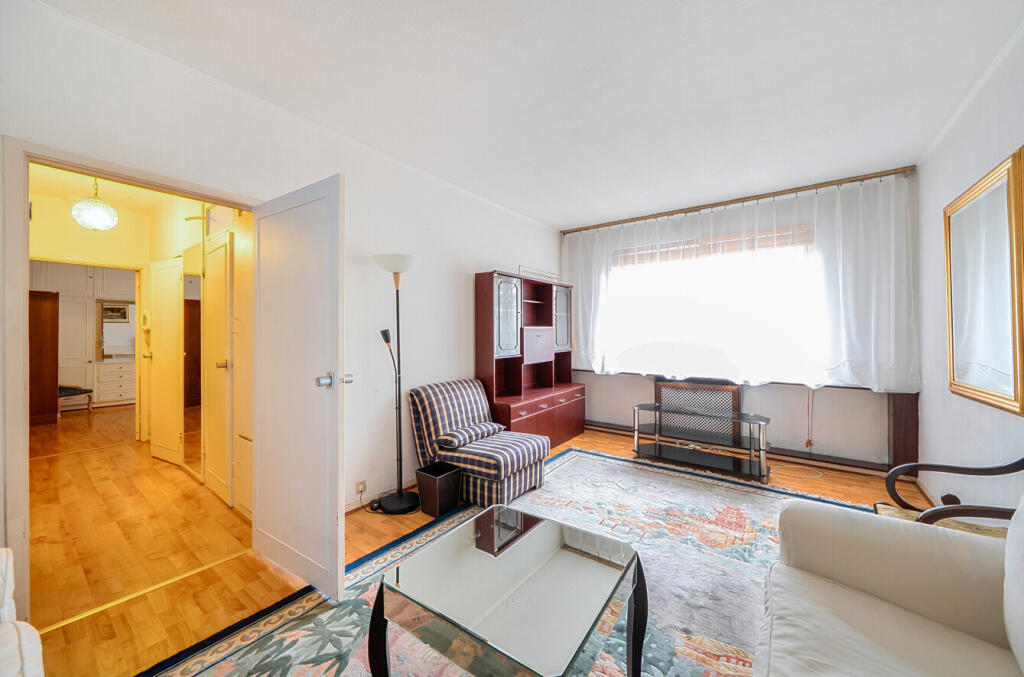 Apartment in London, St. John's Wood - View 5