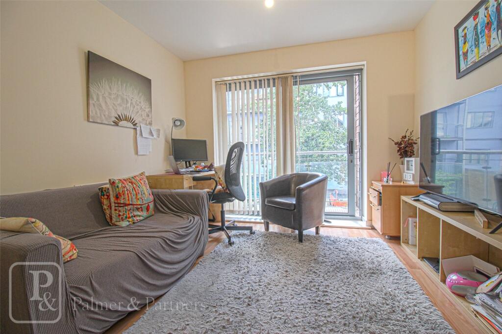Main image of property: Quayside Drive, Colchester, Essex, CO2