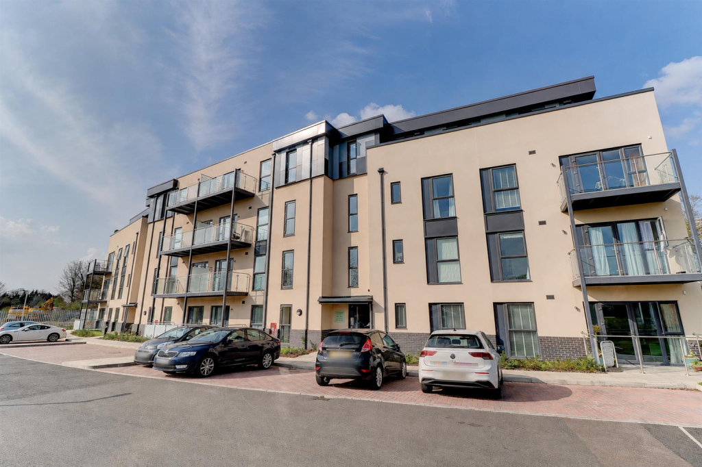 Main image of property: De Normanville Avenue, Leamington Spa, CV31 2SR