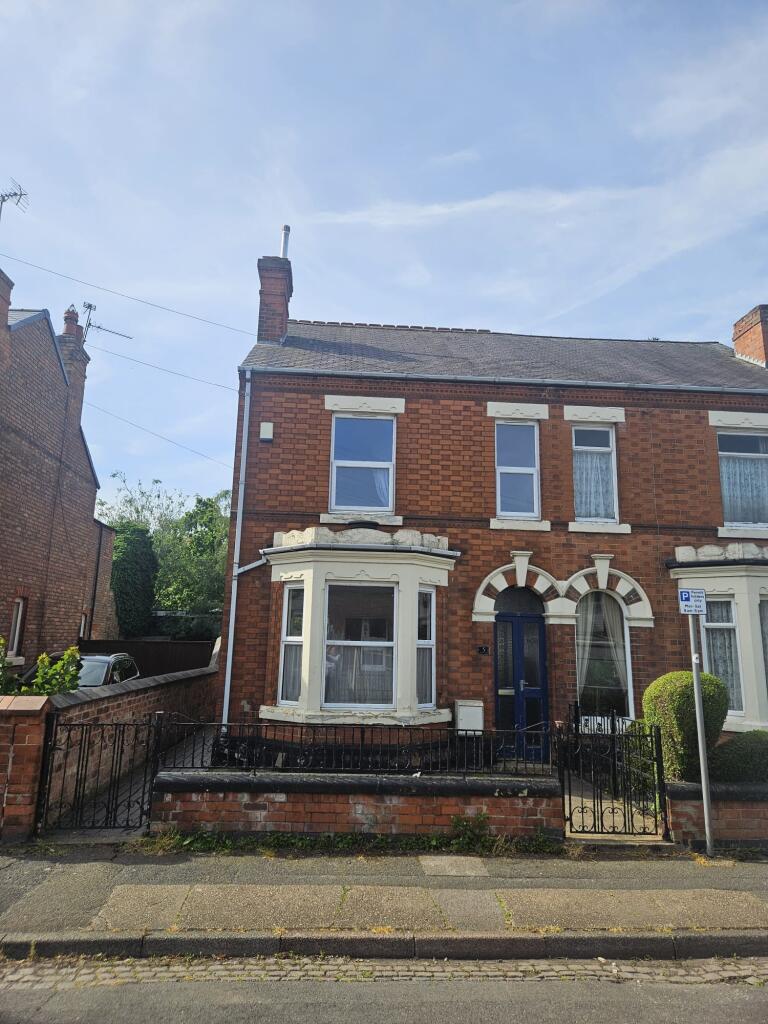 Main image of property: Broad Street, NG10
