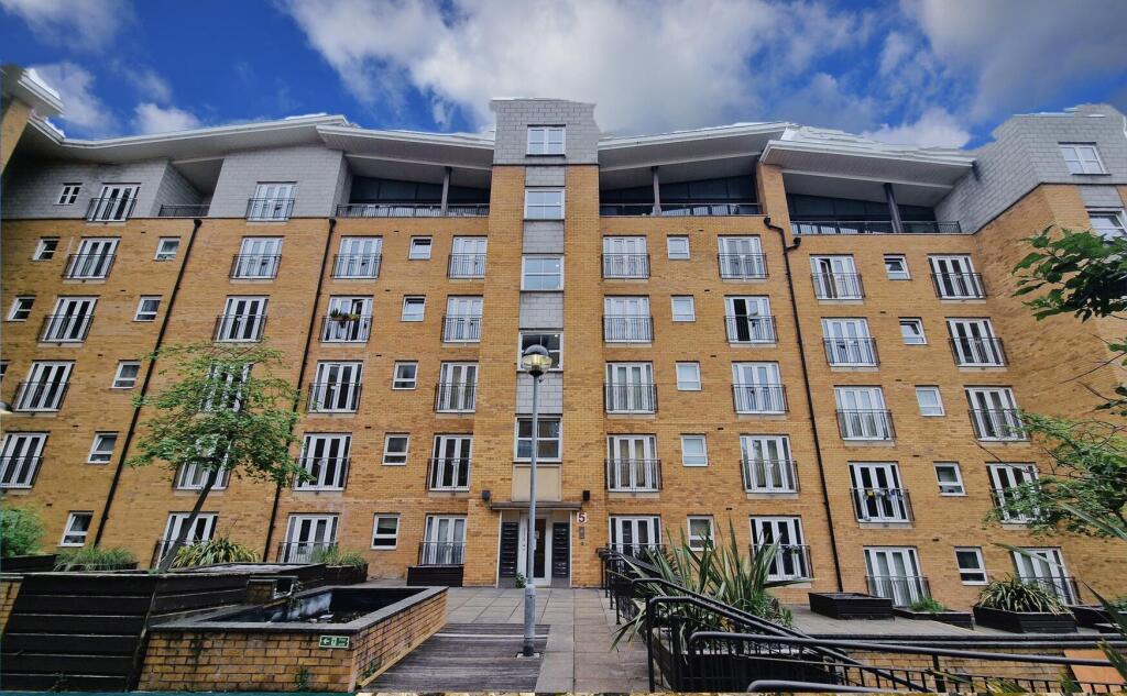 Main image of property: 10 Middlewood Street, Salford, Manchester