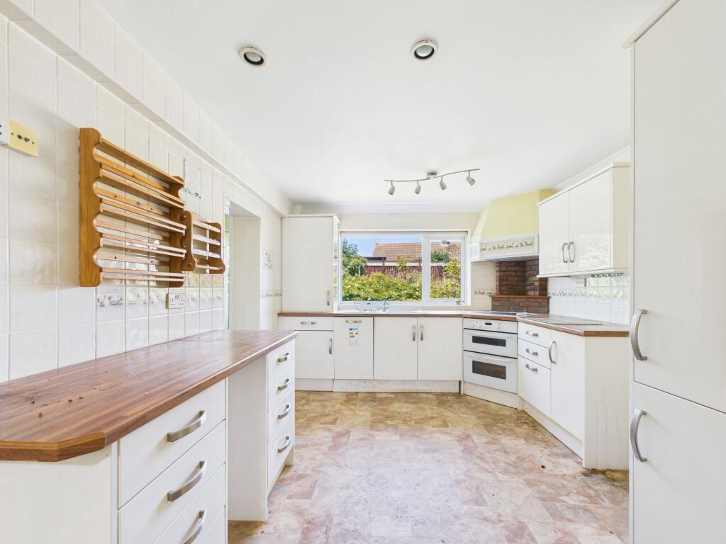 House in Huntingdonshire, Huntingdon - View 2