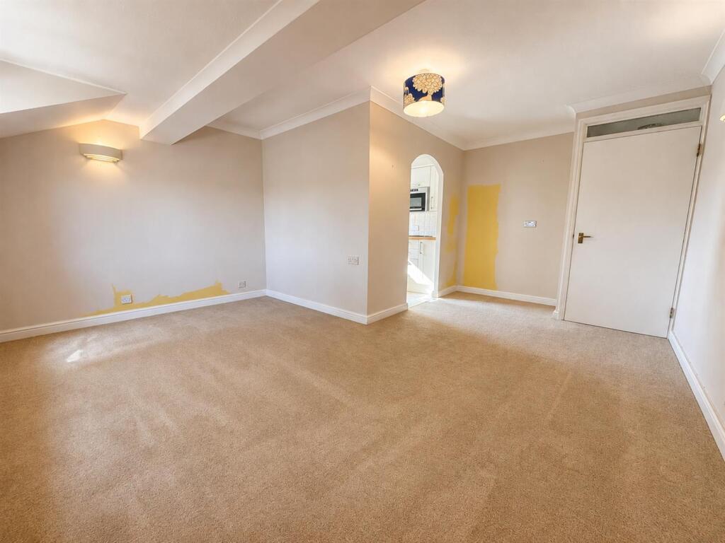 Apartment in Coventry - View 4