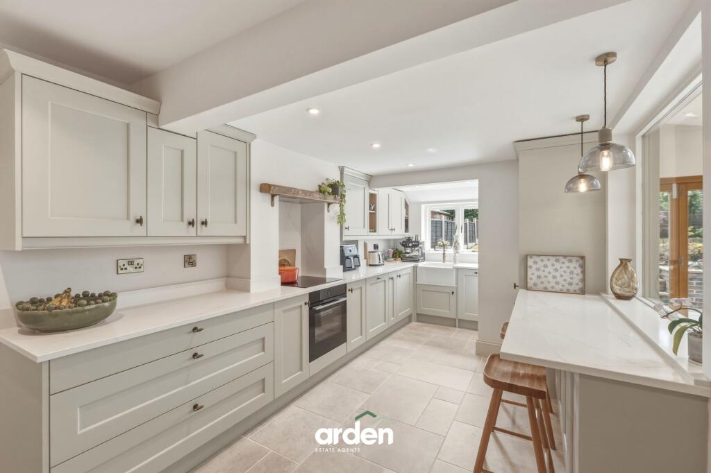 House in Stratford-on-Avon, Studley - View 2
