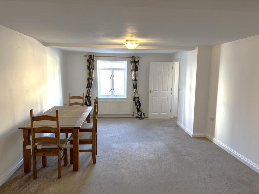 Apartment in Dorchester - View 4
