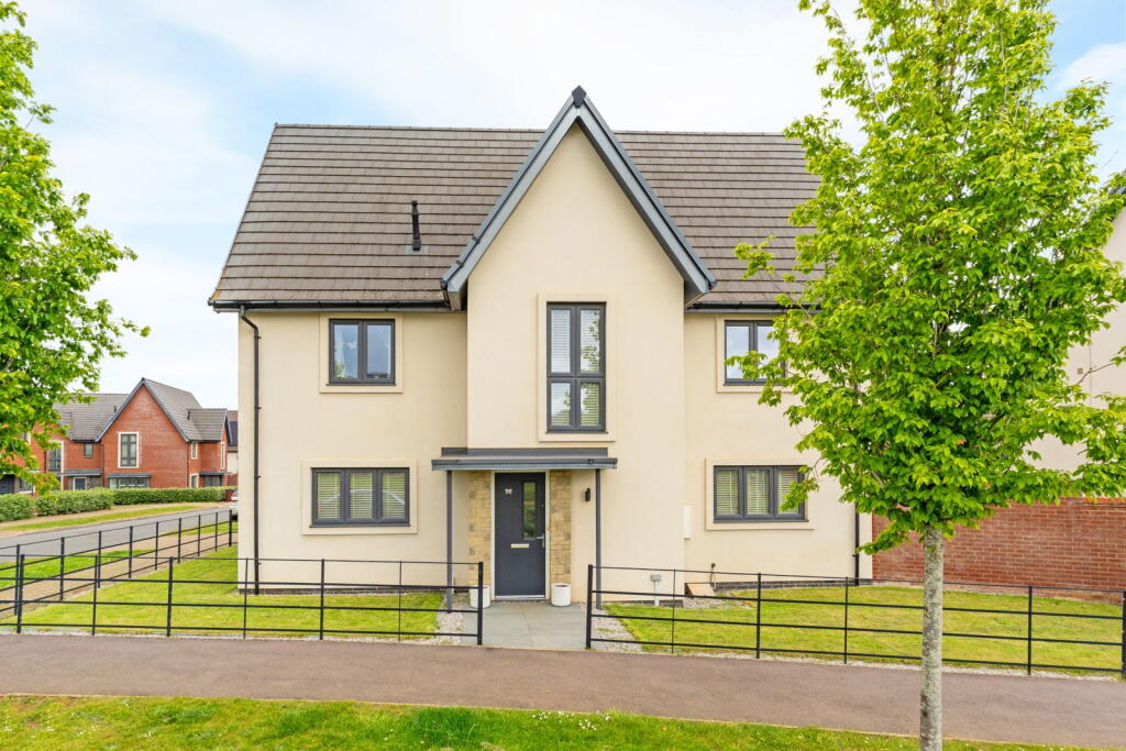 Main image of property: Abbotsbury Drive, Daventry, Northamptonshire, NN11 2PB