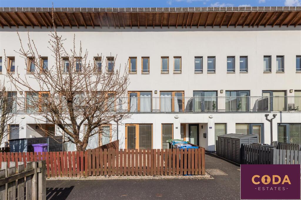 Main image of property: Lochburn Gardens, Glasgow