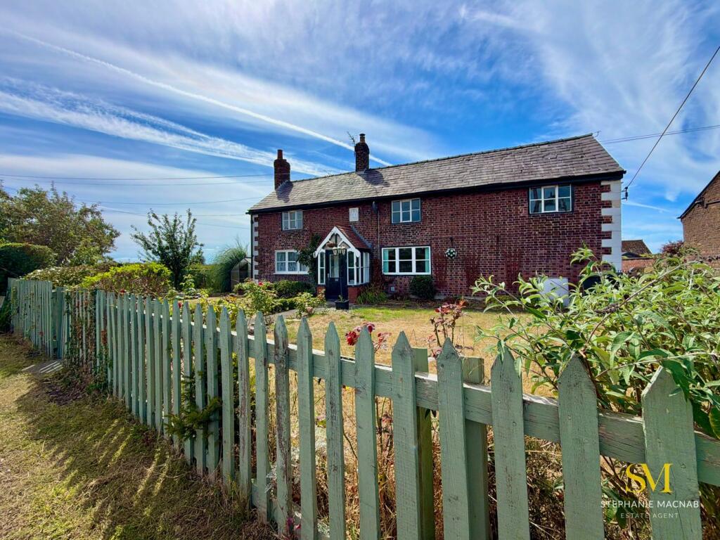 Main image of property: Pilling Lane, Lydiate, Liverpool, L31