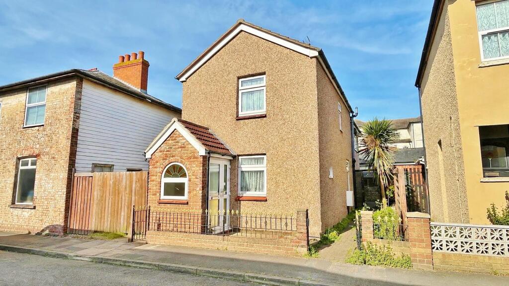 Main image of property: North Street, Walton-on-the-Naze, Essex