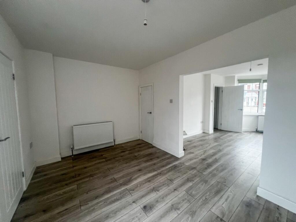 House in Hull, East Ella - View 4