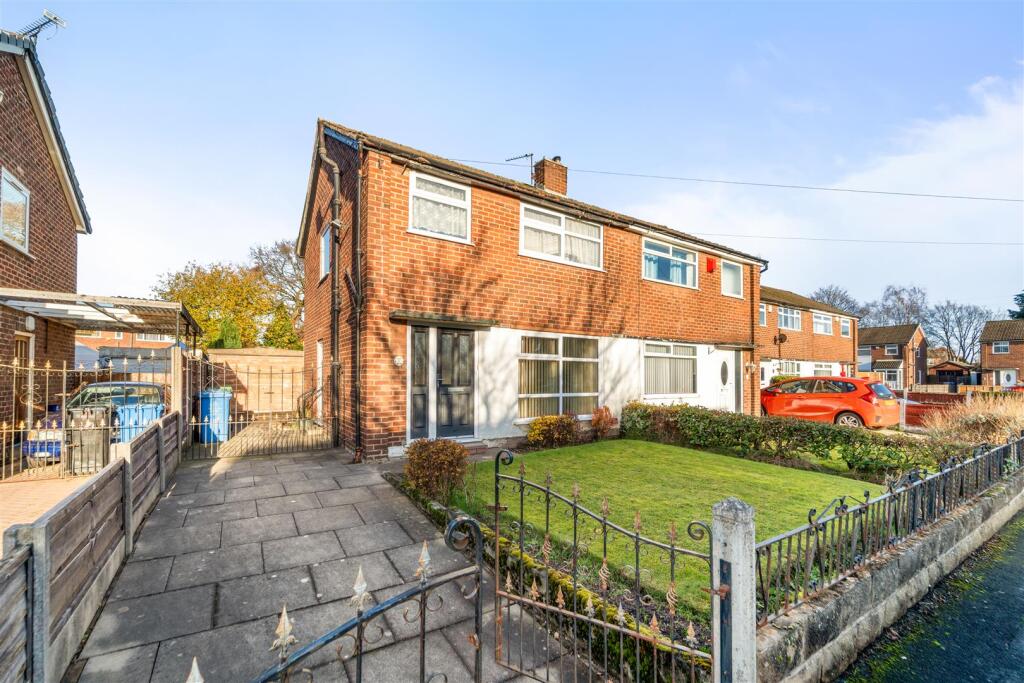 3-bed semi-detached on Buttermere Road, Partington, Manchester, £240,000
