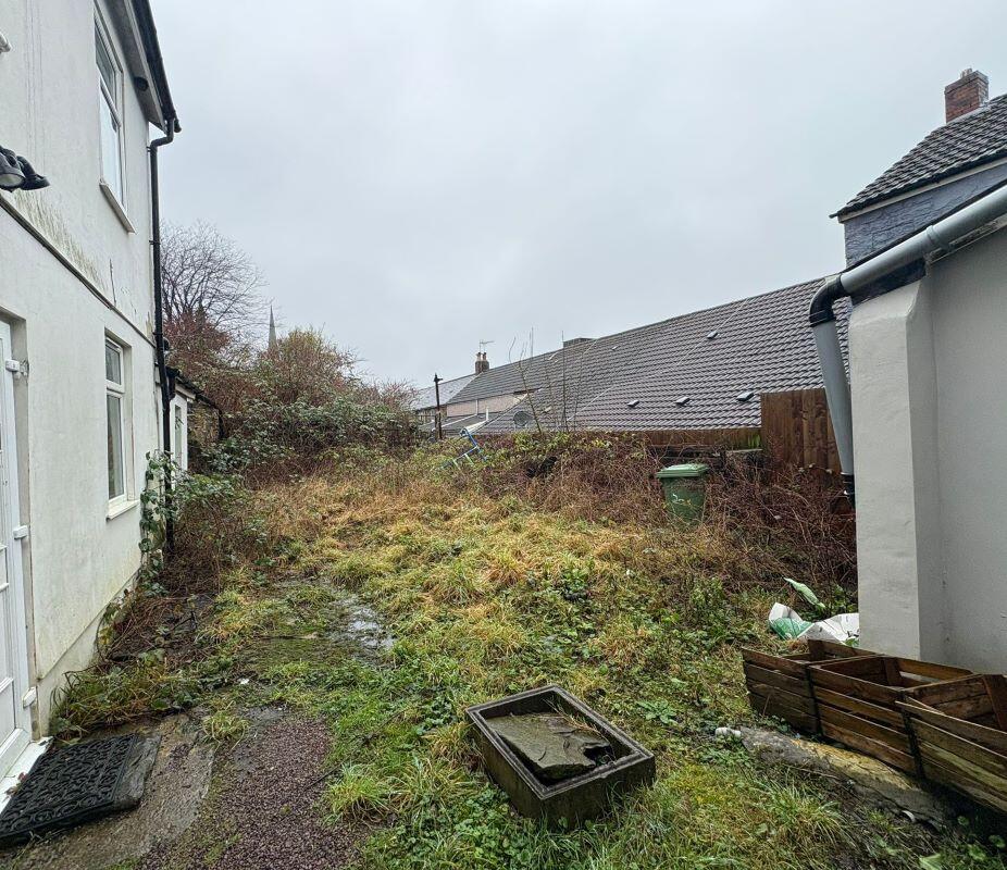 Main image of property: Land to the rear 18-19 Cross Street, Aberdare, CF44 7EG