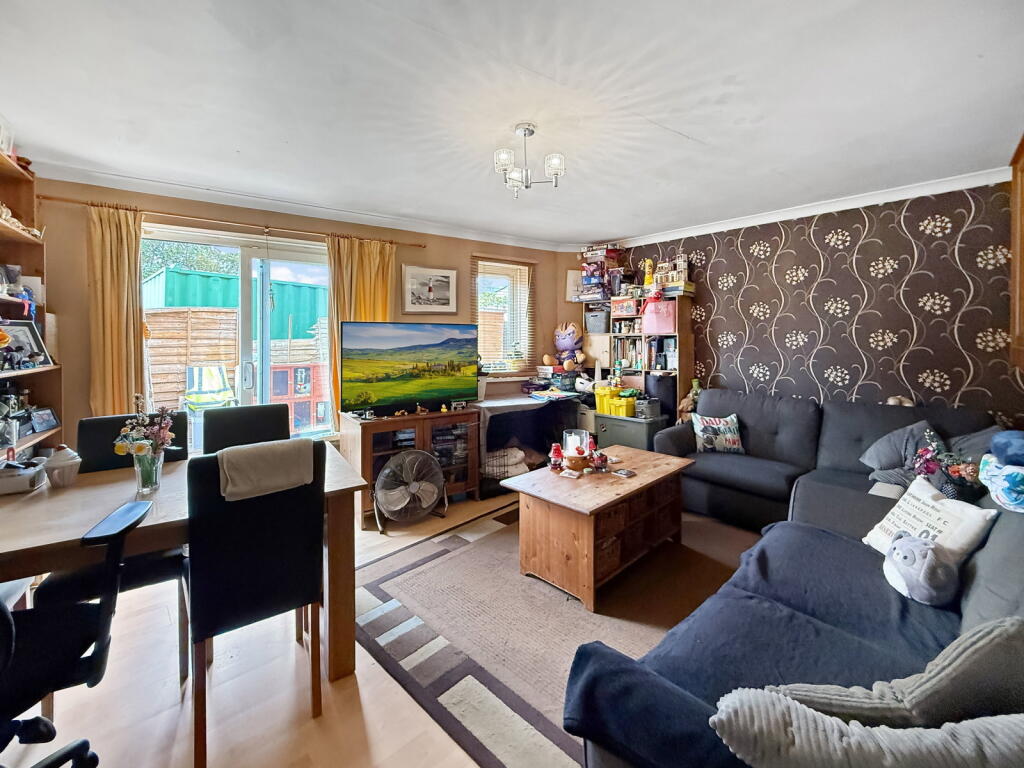 House in Bath, Trowbridge - More
