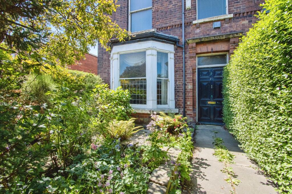 Main image of property: Leeds Road, Wakefield, WF1