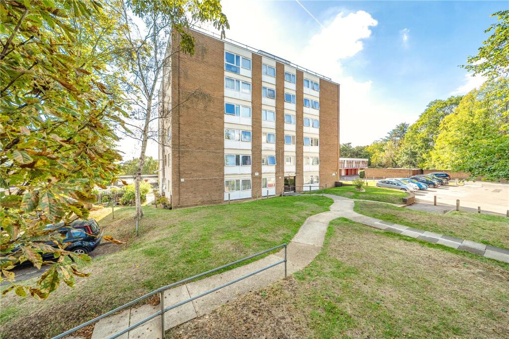 Main image of property: Priory Crescent, London, SE19