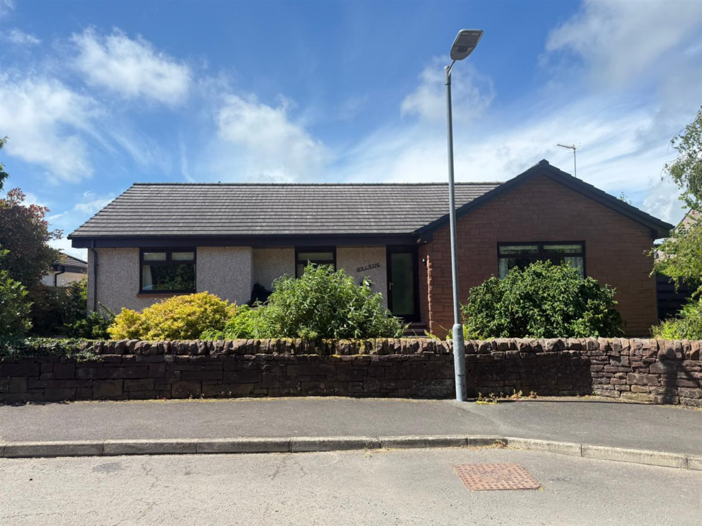 House in Brydekirk, Newpark - View 2