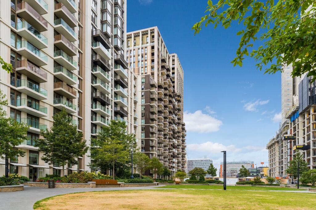 Apartment in London, Shepherd's Bush - View 3