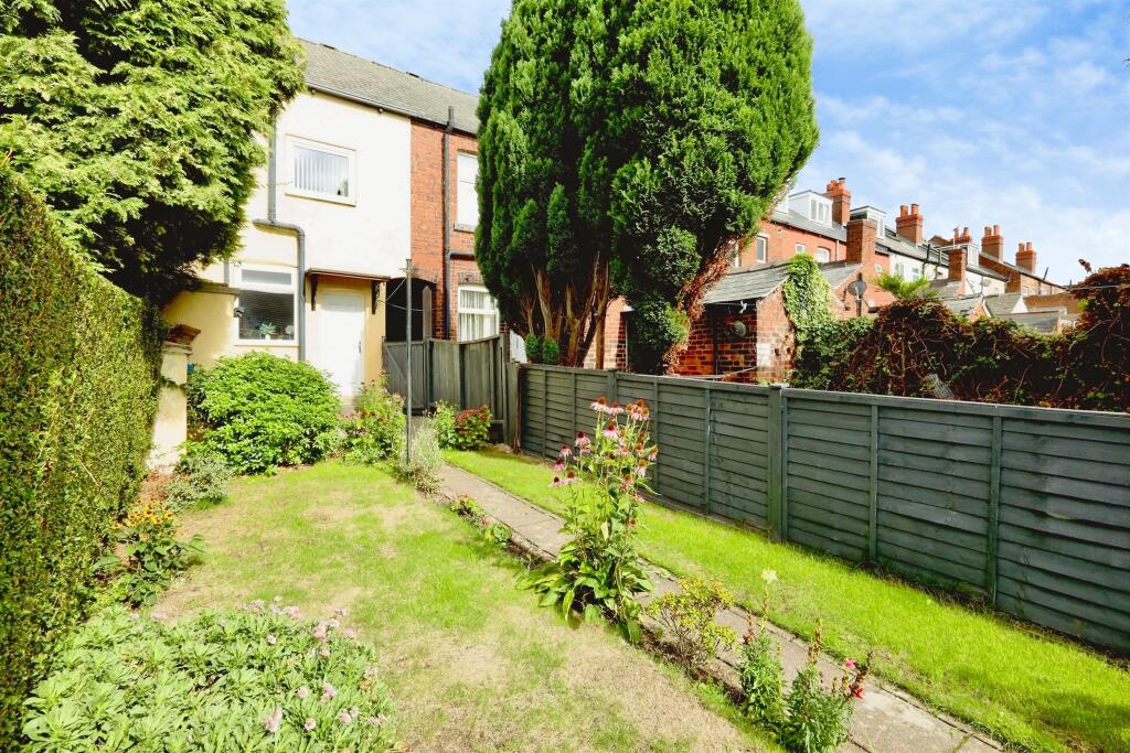 House in Sheffield, South Yorkshire - View 4