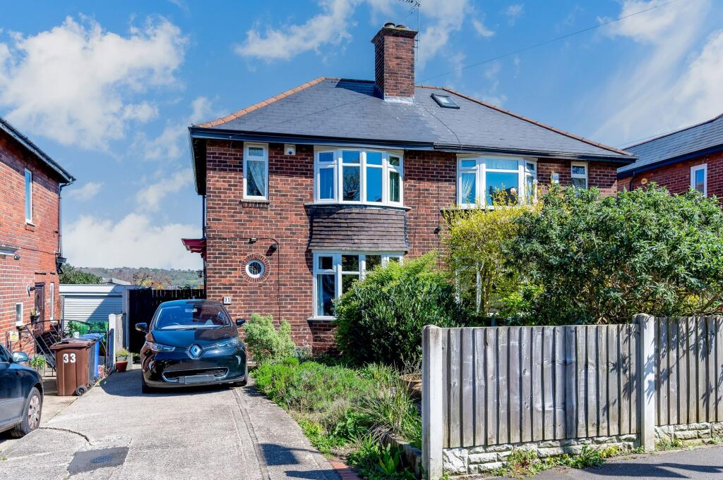 3-bed semi-detached on Hollythorpe Rise, Sheffield, S8, £300,000